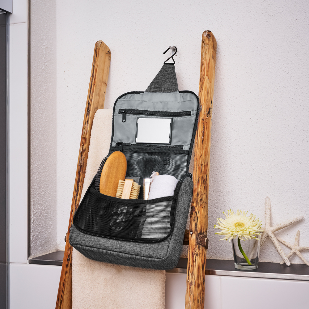 The Ultimate Travel Companion: Toiletbag vs. Toiletbag XL