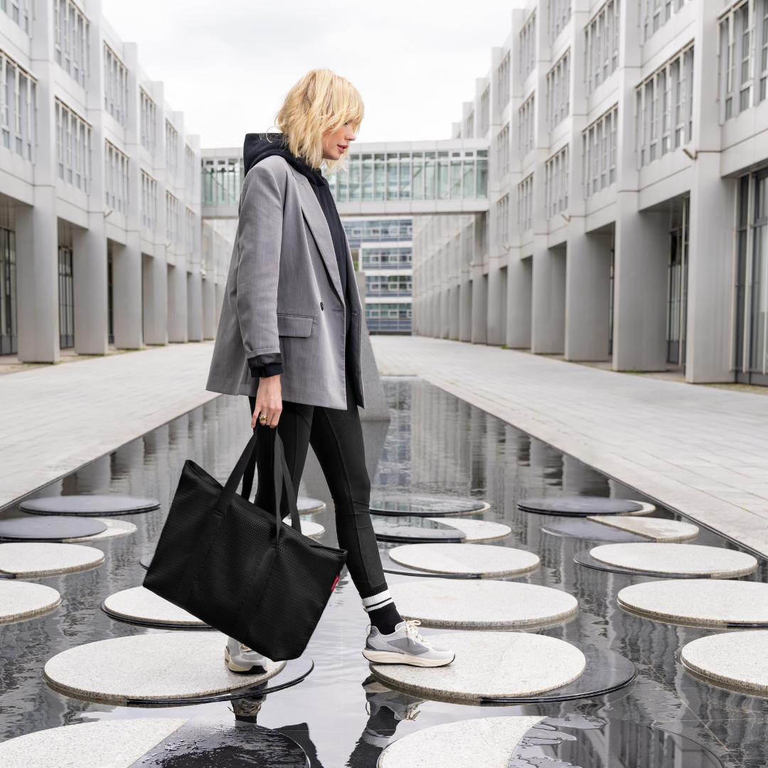 extralite shopper L mesh black