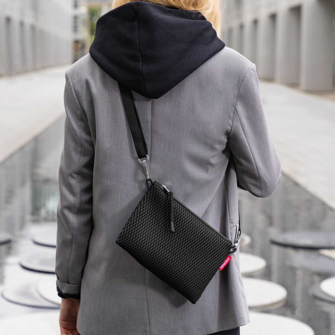 extralite case 1 mesh black