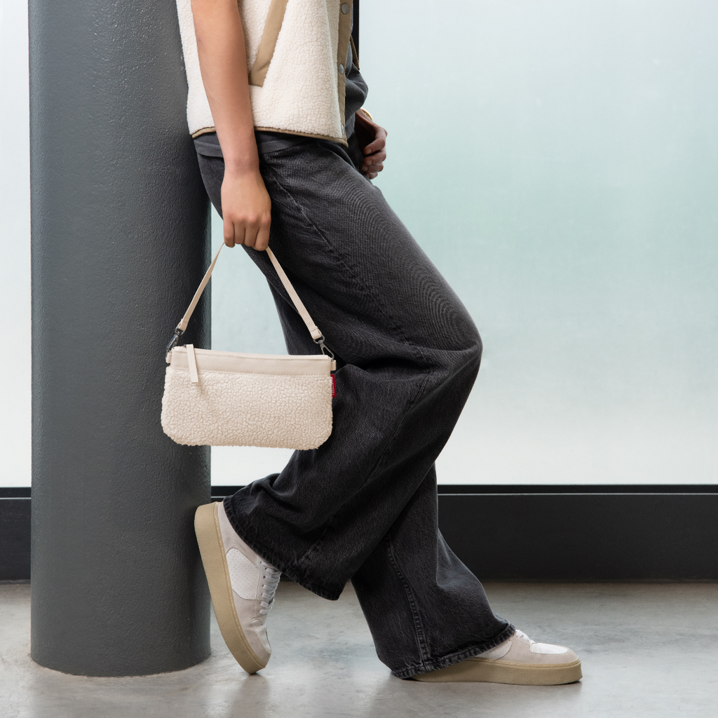 mini pouch teddy sand