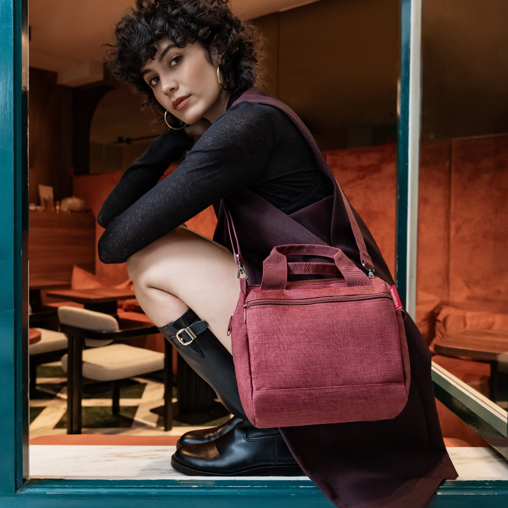 allrounder cross twist maroon