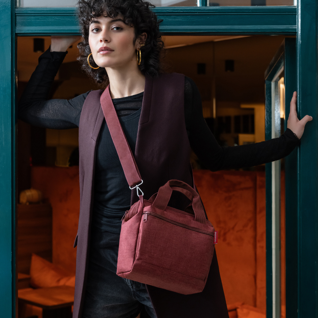 allrounder cross twist maroon